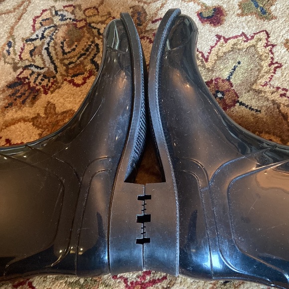 Burberry rain boots - Picture 4 of 11